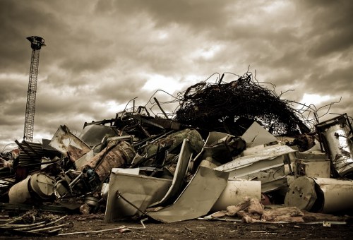 Advantages of using skip hire services in Norwood